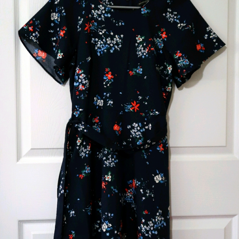 Floral Flutter-Sleeve Dress